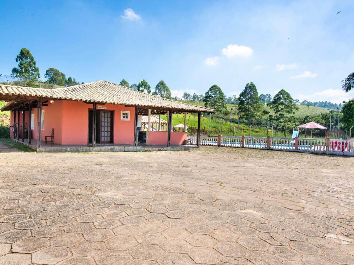Hotel Fazenda Morada Do Imperador Барбасена Екстериор снимка
